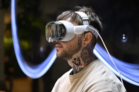Apple smart glasses 2027 AI wearable technology